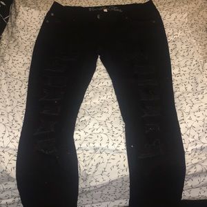 Vanilla STAR ripped skinny jeans✨